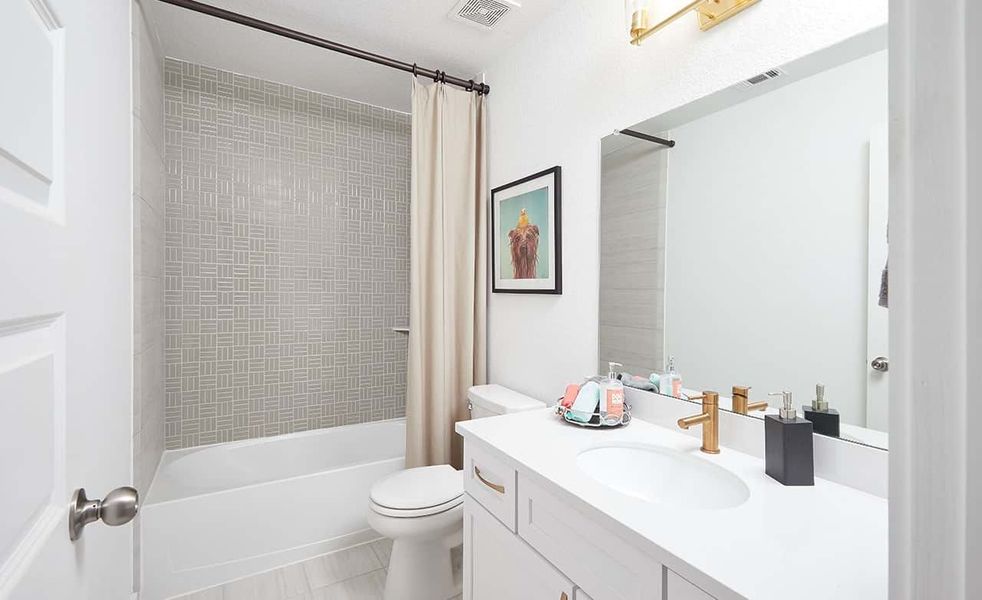 Driskill - Secondary Bathroom