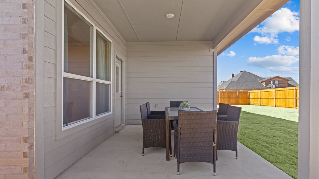 Exterior details of a home in Heritage Parks, Abilene (Image 3).