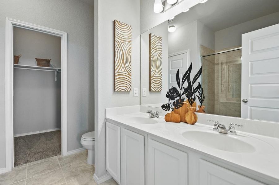 Melissa Ranch Model Home Primary Bathroom