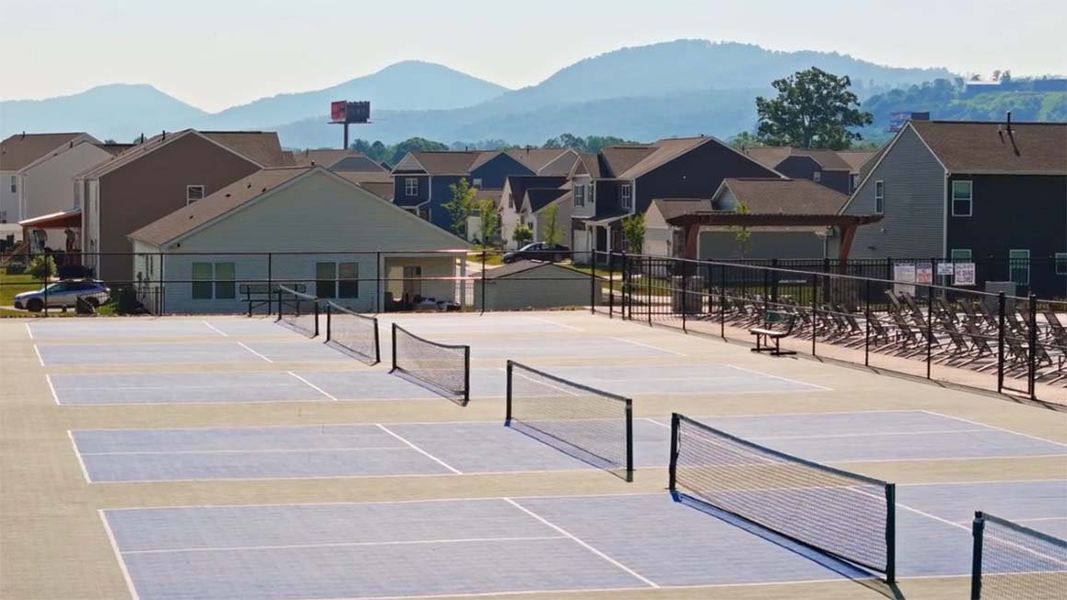 Image 36 of the Townes at Tap Root Farms community in Fletcher, NC.