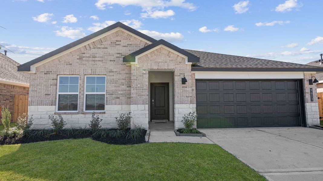 Front exterior of a home in the Central Park community, located in Texas City, TX (Image 11). Front exterior of a home in the Central Park community, located in Texas City, TX (Image 11).