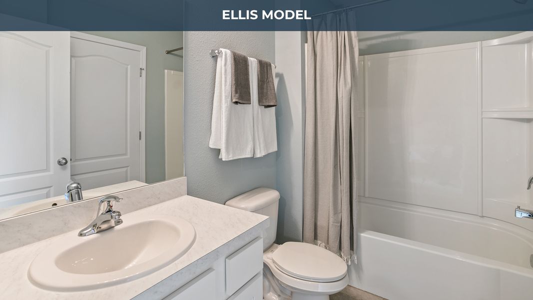 Image 11 of the Jennings Point community in Orange Park, FL.