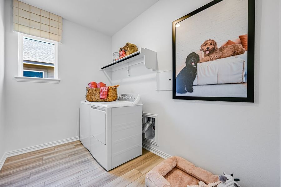 Furnished interior in a model home at River Ridge in Crandall (Image 127).