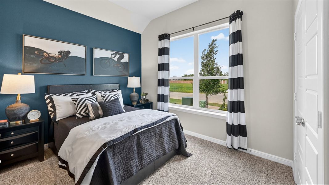 Furnished interior in a model home at Lakeview Pointe in Grand Prairie (Image 41).