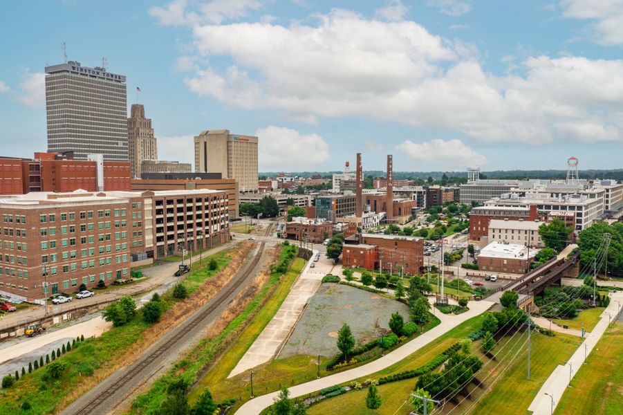 6 miles from DT Winston-Salem 6 miles from DT Winston-Salem