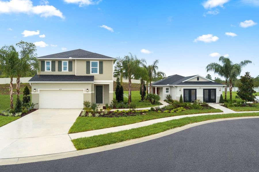 Front exterior of a home in the Sandal Key I community, located in Weeki Wachee, FL (Image 2).