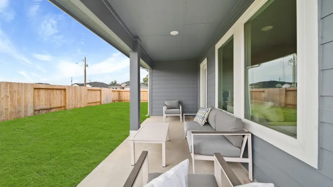 Exterior details of a home in Reserve at Mallard Lakes, Orange (Image 3). Exterior details of a home in Reserve at Mallard Lakes, Orange (Image 3).