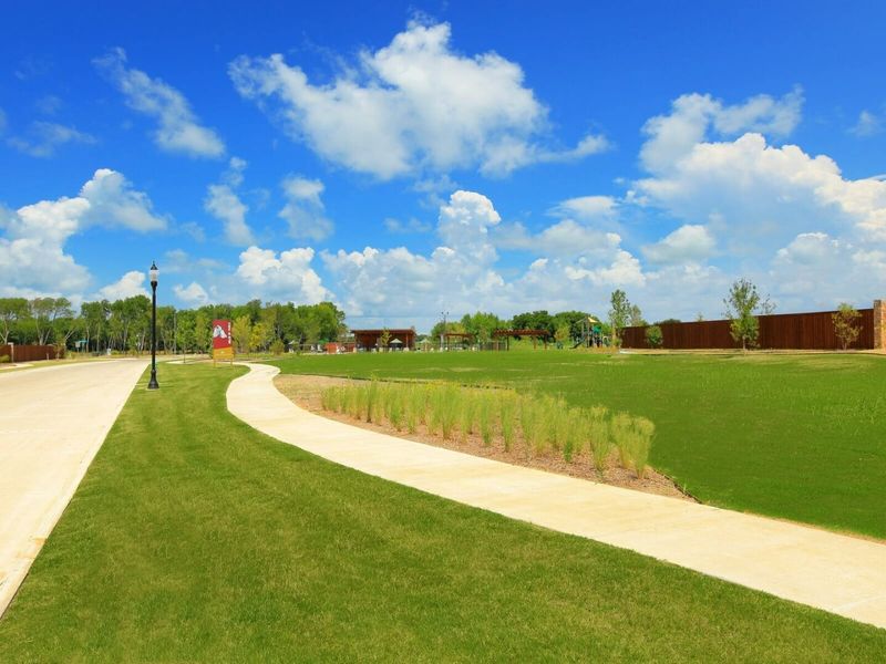 Image 5 of the ArrowBrooke - Classic Series community in Aubrey, TX.