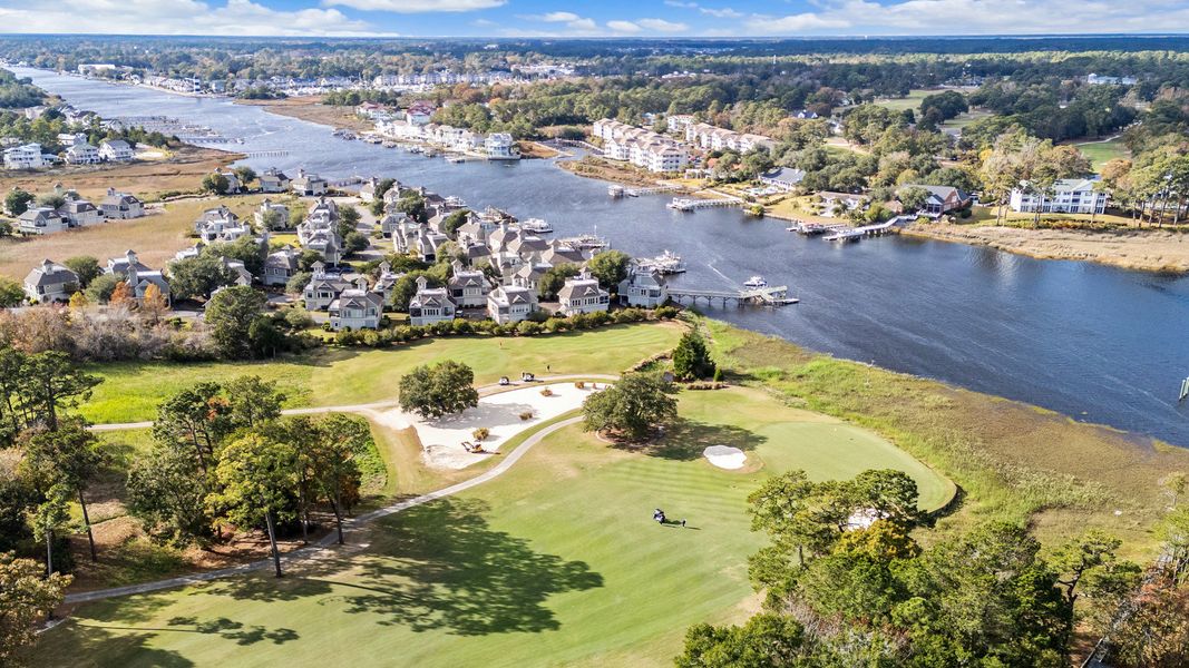 Tee off at premier North Myrtle Beach golf courses close to Seabreeze by DRB Homes