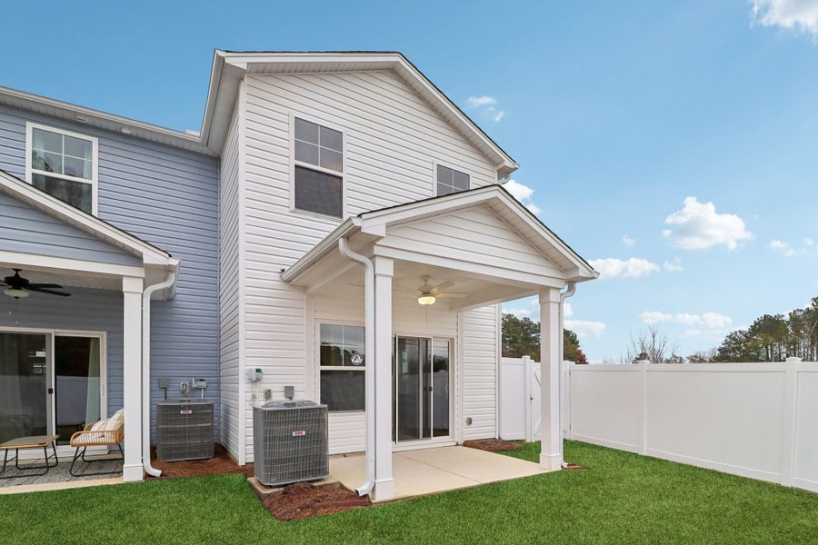 Southern Breeze II - Back Exterior