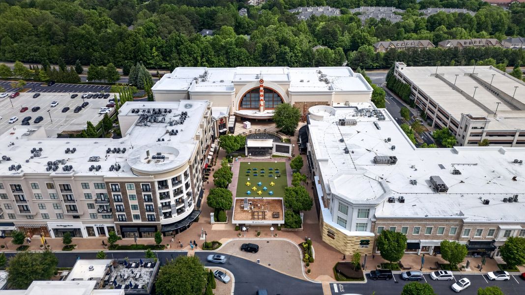 Condo located in Park Walke Townhomes, Alpharetta, highlighting architectural design (Image 5). Condo located in Park Walke Townhomes, Alpharetta, highlighting architectural design (Image 5).