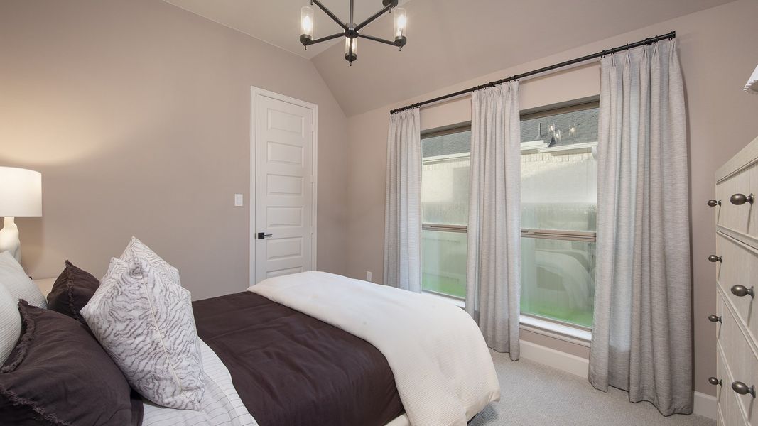 Furnished interior in a model home at Revera 50' in Richmond (Image 12).
