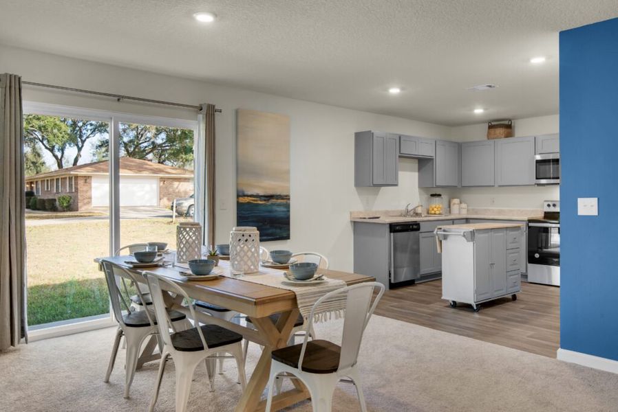 Furnished interior in a model home at Harvey Heights in Panama City (Image 4).