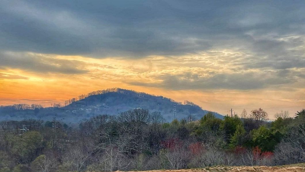 Image 24 of the Cantrell Hills community in Hendersonville, NC.