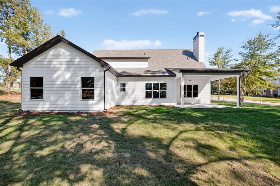 Exterior details of a home in Fair Oaks, Thomaston (Image 4).