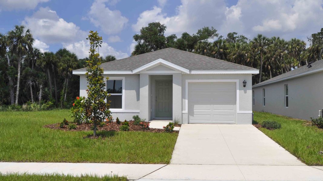 Front exterior of a home in the Oakfield Lakes community, located in Parrish, FL (Image 19).