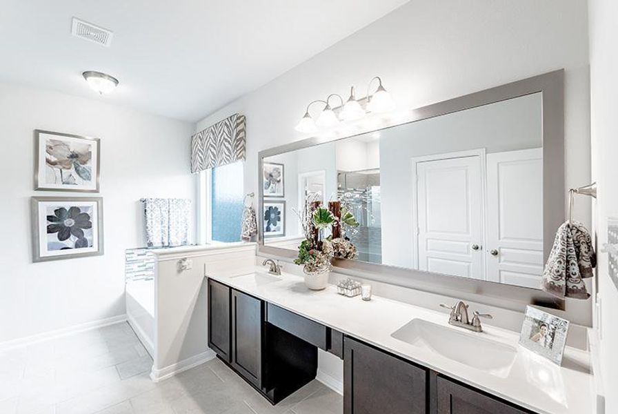 Image 15 of the Lynnwood community in Baytown, TX.