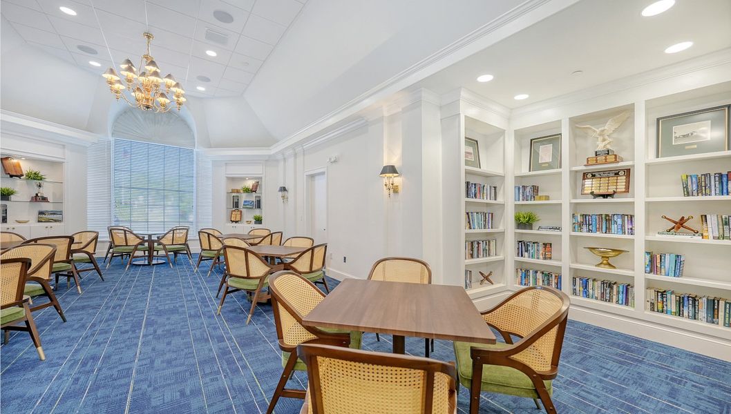 Community amenity available to residents of Boca Royale Golf & Country Club in Englewood (Image 12).