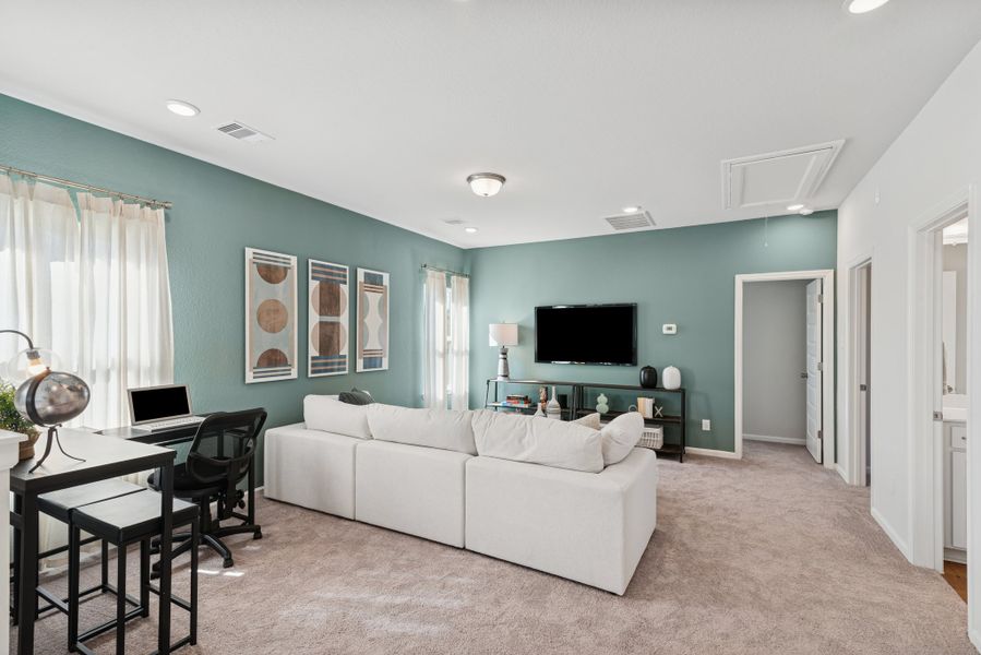 The Robin II- Loft/Game Room