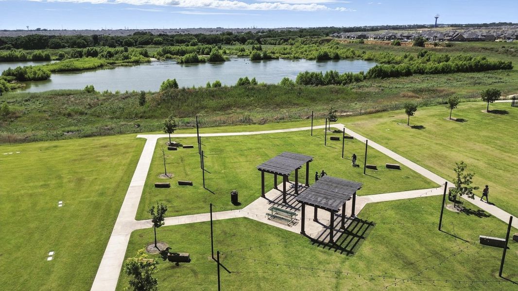 Image 21 of the Silverado community in Aubrey, TX.