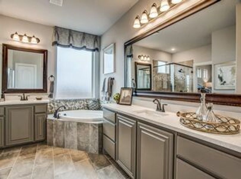 Image 18 of the Queensgate community in Mansfield, TX.