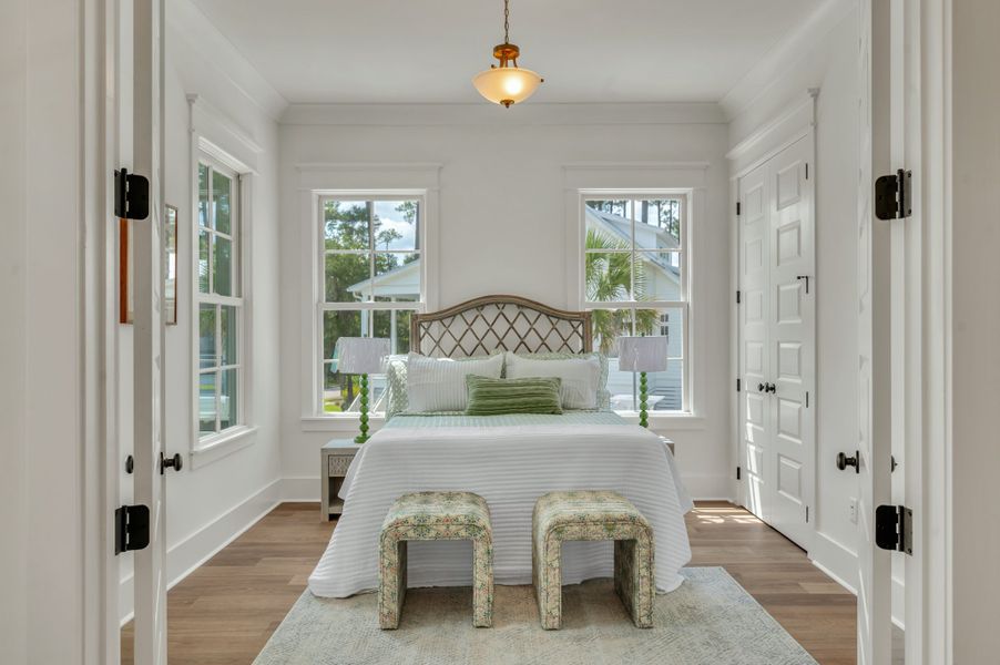 Furnished interior in a model home at Beaufort County Homes in Beaufort (Image 10).