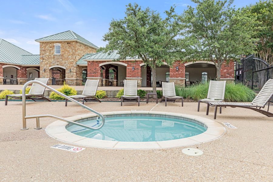 Fox Hollow Hot Tub. New Homes in Forney, TX