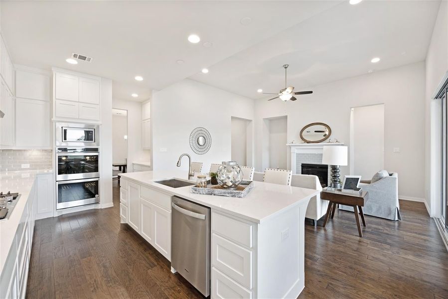 Image 51 of the University Place community in Dallas, TX.