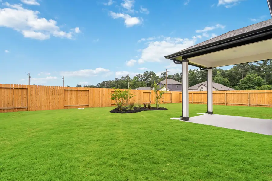Exterior details of a home in Splendora Fields, Splendora (Image 3).