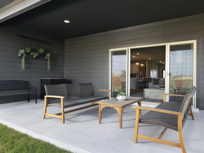 Exterior details of a home in Cibolo Hills West - Signature Series, Fort Worth (Image 4).