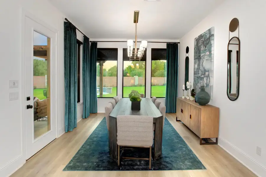 The Eastland II Dining Room