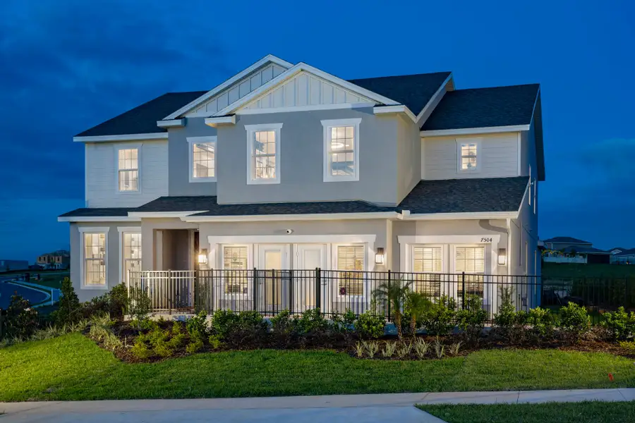 Front exterior of a home in the Ridgeview community, located in Clermont, FL (Image 4).