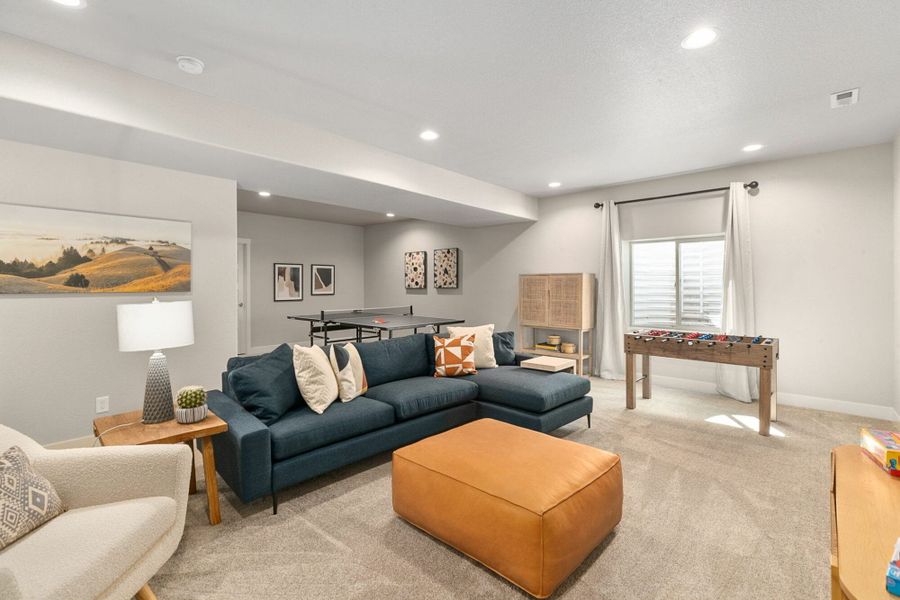 Furnished interior in a model home at Lochbuie Station – Jewel Collection in Lochbuie (Image 29).