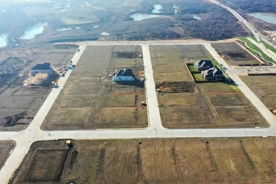 Image 9 of the Hollyhock community in Frisco, TX.