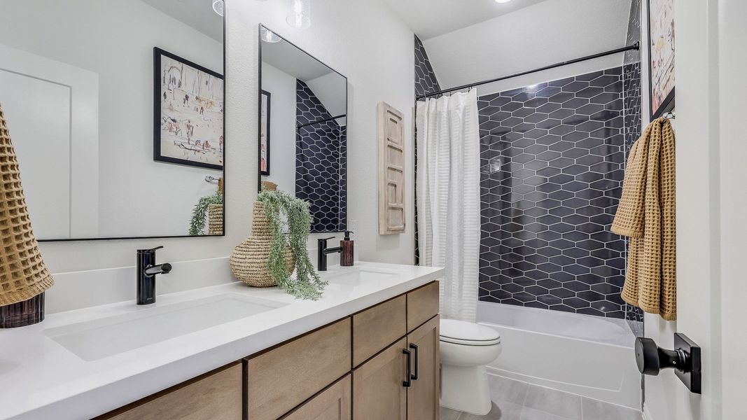 Devine Landing Model Home Devine Landing Model Home