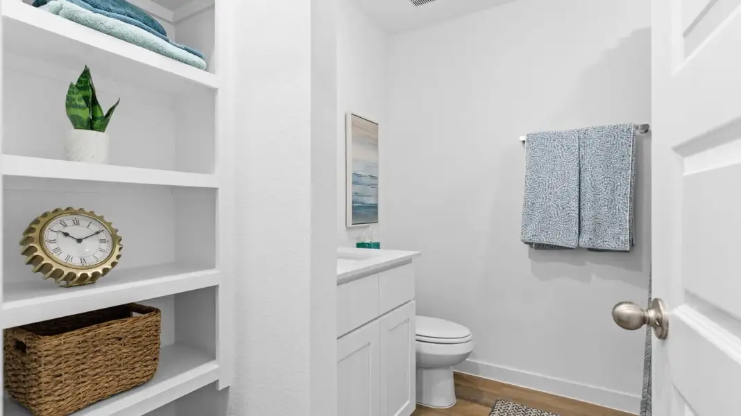 Furnished interior in a model home at Lago Mar 60' Homesites in Texas City (Image 30).