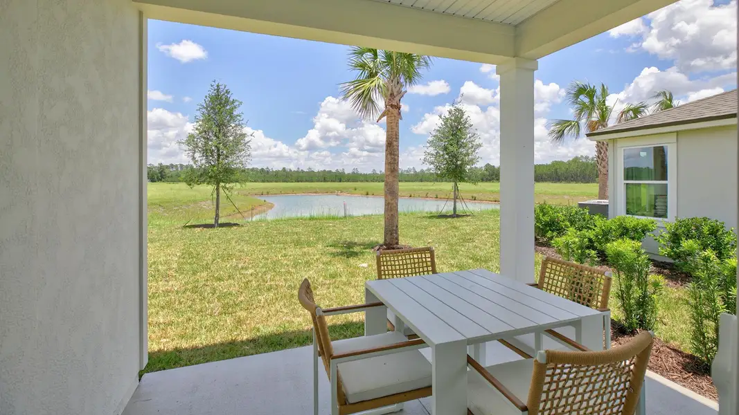 Exterior details of a home in Bridle Creek, Jacksonville (Image 3).