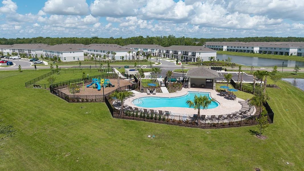 Community amenity available to residents of The Towns at Firethorn in Parrish (Image 2).