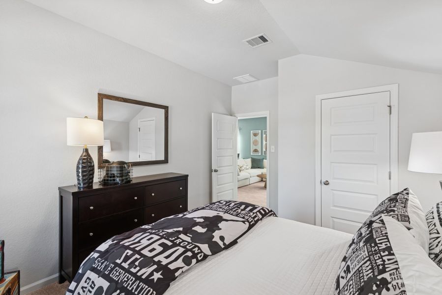 The Robin II- Bedroom 3