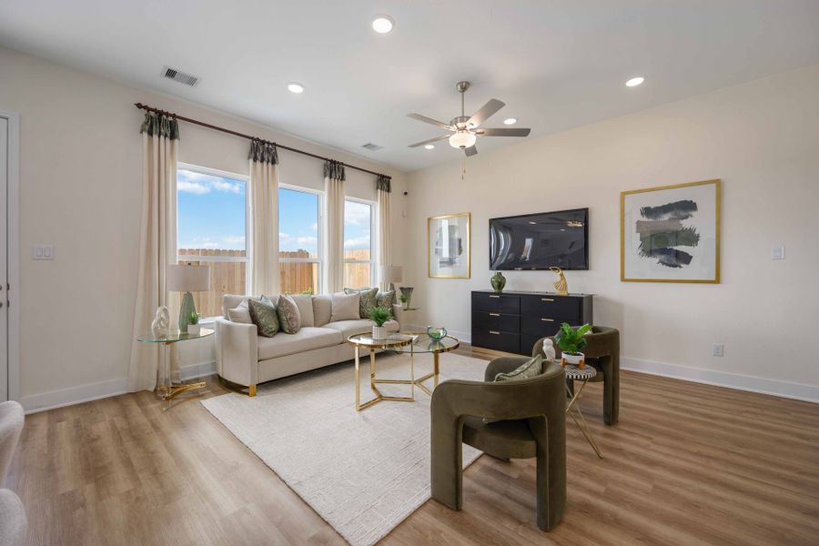 Alicante Model Home – Picasso Floorplan – Family Room Alicante Model Home – Picasso Floorplan – Family Room