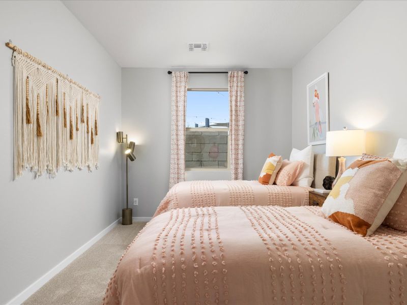 Welcome to the Bailey floorplan modeled at Paloma Creek in Surprise, AZ.