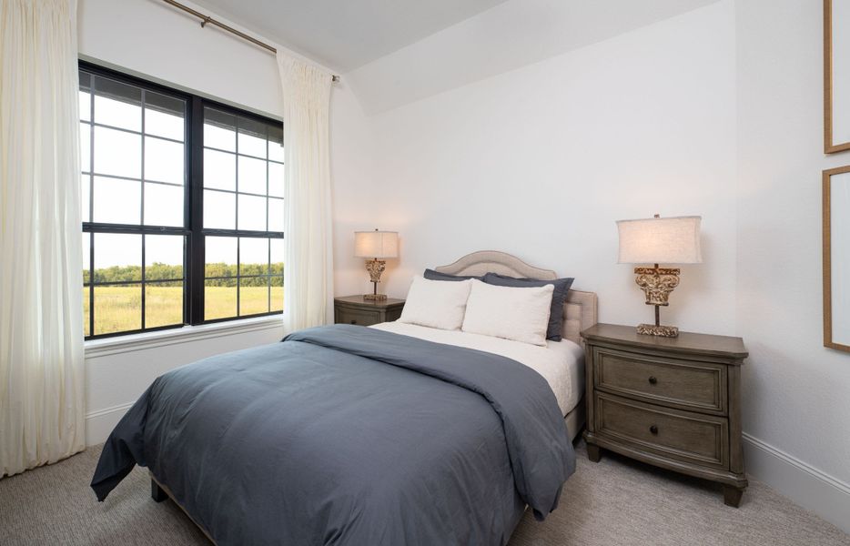 Image 13 of the Del Bello Lakes community in Manvel, TX.