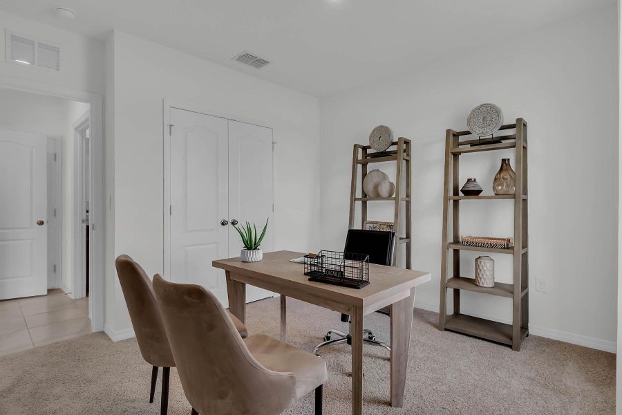 Image 20 of the Lake Harris Reserve community in Tavares, FL.