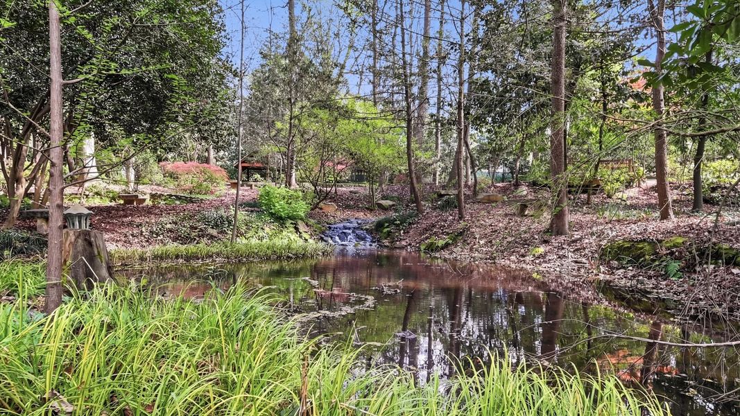 Natural surroundings and green spaces near El Dorado in Spartanburg, SC (Image 23).