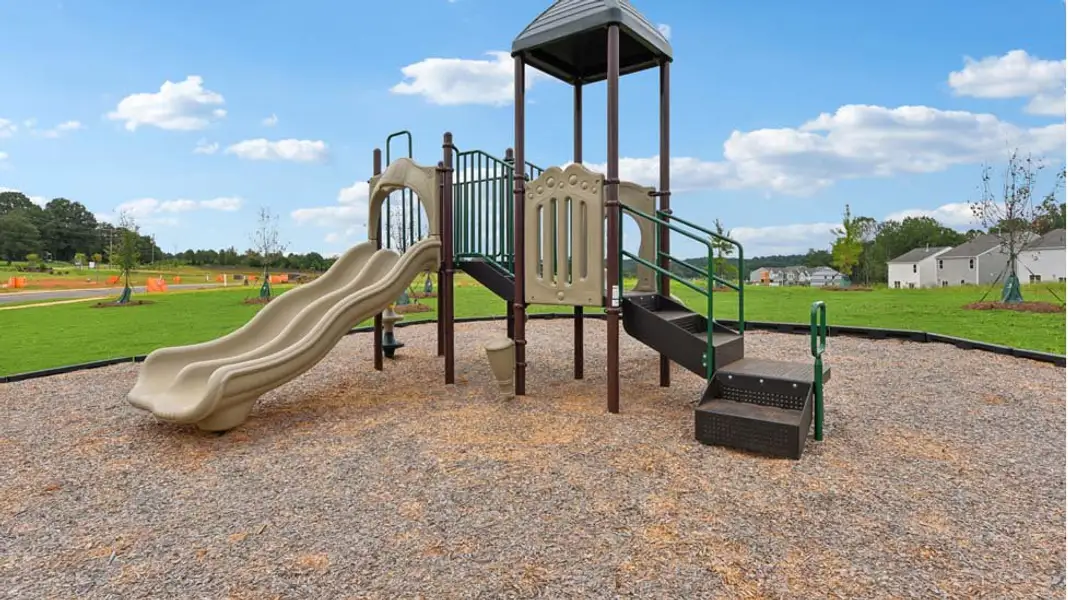 Image 20 of the Clark Creek Landing community in Lincolnton, NC.