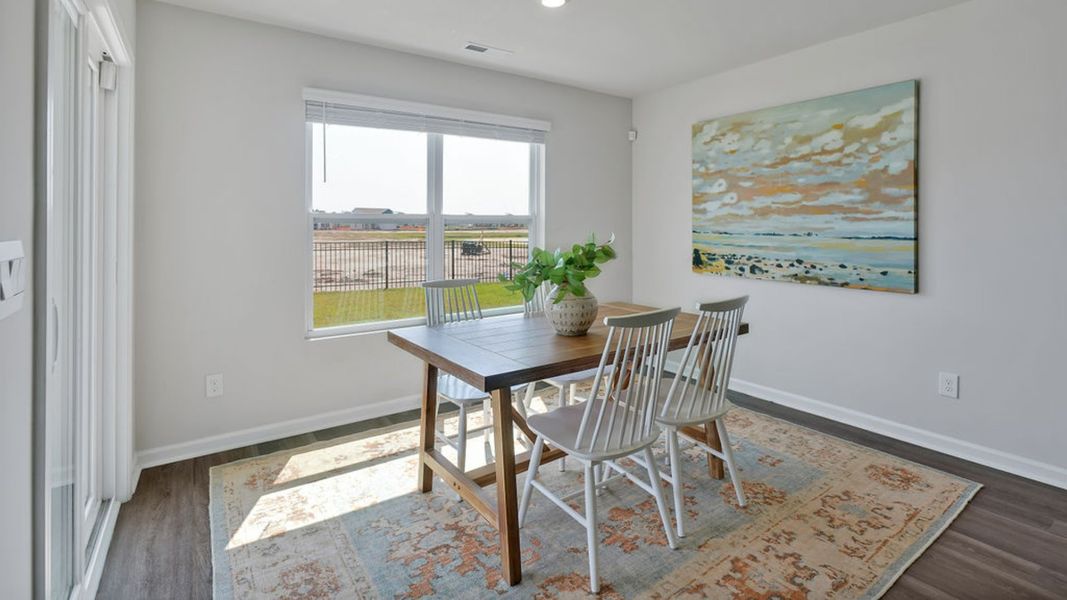 Furnished interior in a model home at Mariners Reach in Bolivia (Image 17).