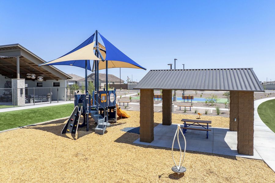 Community amenity available to residents of Las Ventanas in Goodyear (Image 15).