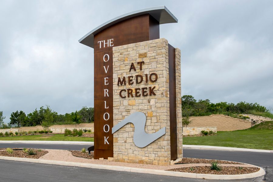 Image 5 of the The Overlook at Medio Creek community in San Antonio, TX.