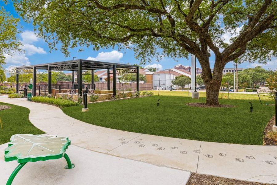 Community amenity available to residents of The Preserve on the Park in Addison (Image 13).