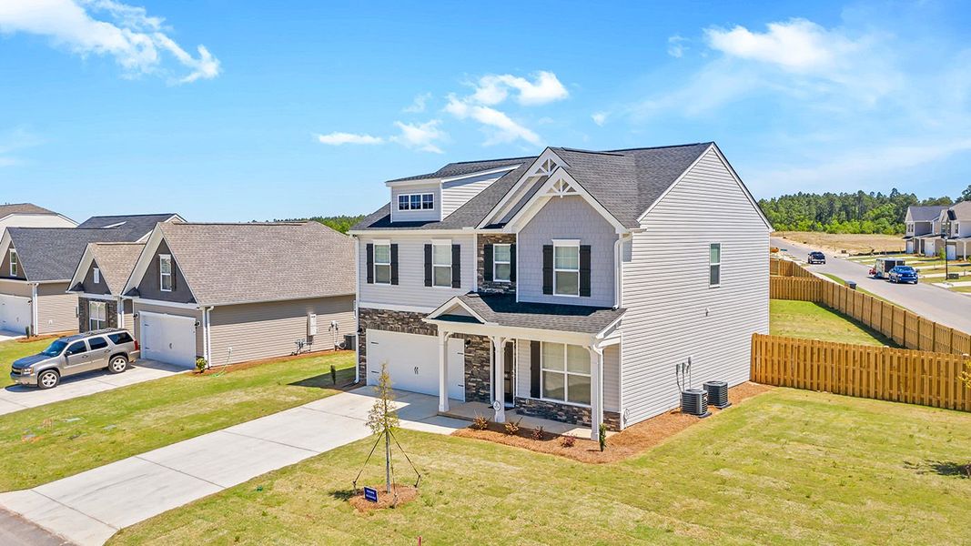 Modern Facades and Low Maintenance Lawn Space Modern Facades and Low Maintenance Lawn Space